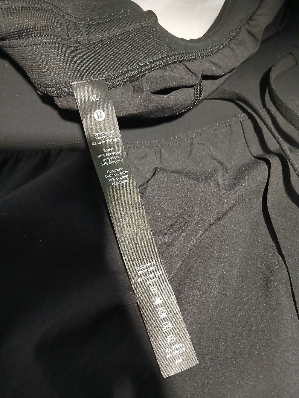 Lululemon Mens Athletic Shorts - Picture 3 of 3